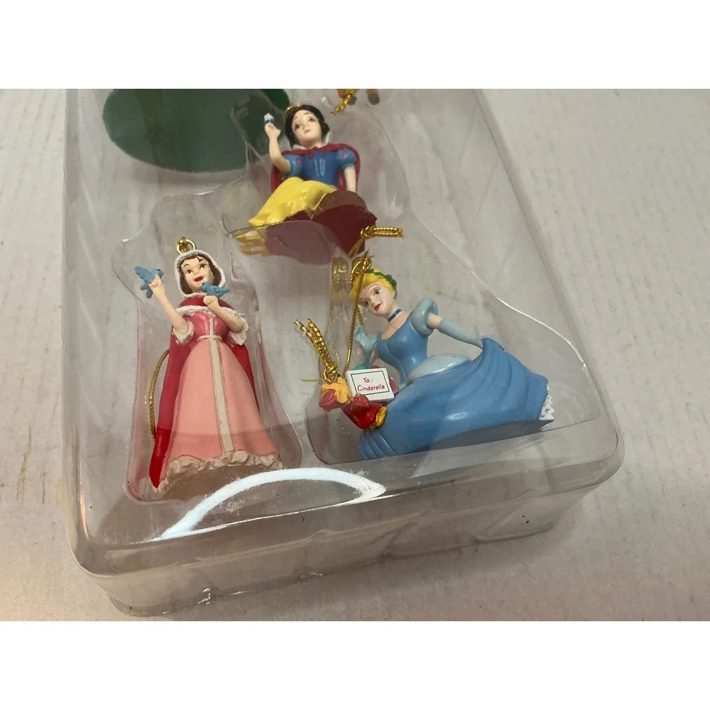 Enesco Vintage Disney Classics 5 Piece Ornament Set Snow White Cinderella Bambi